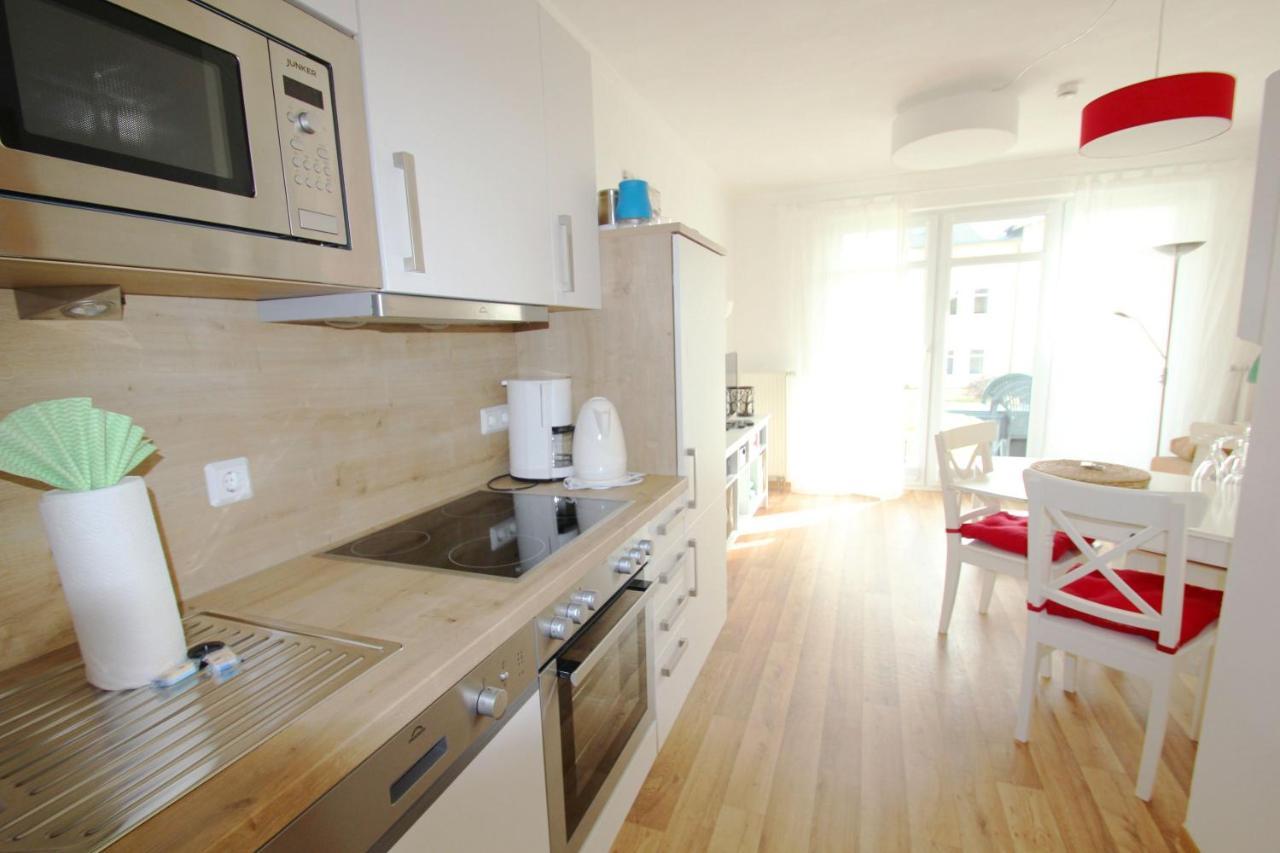 Terrasse, Gratis Nutzung Vom Ahoi Erlebnisbad Und Sauna In Sellin - Meeresblick Fewo 32 Goehren  Eksteriør bilde
